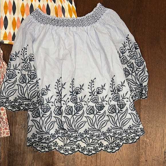 Bundle of 3 Women’s Blouses Tops THML Fever Mason&Belle Boho Blue Pink Size Med - Picture 2 of 16